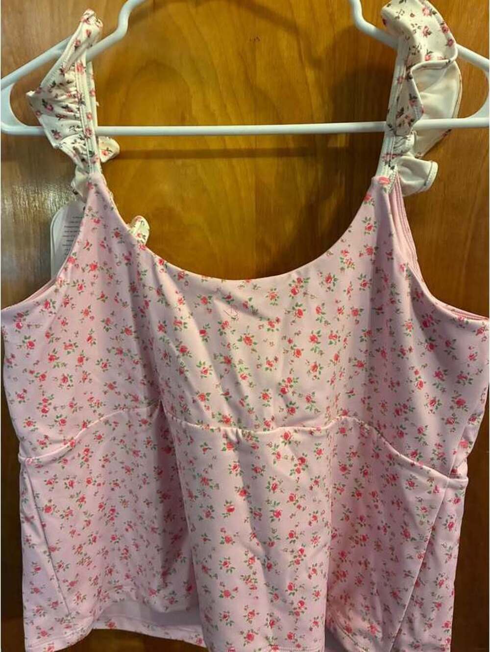 Blogilates Ruffle Lace Up Tank 1X - Picture 2 of 5
